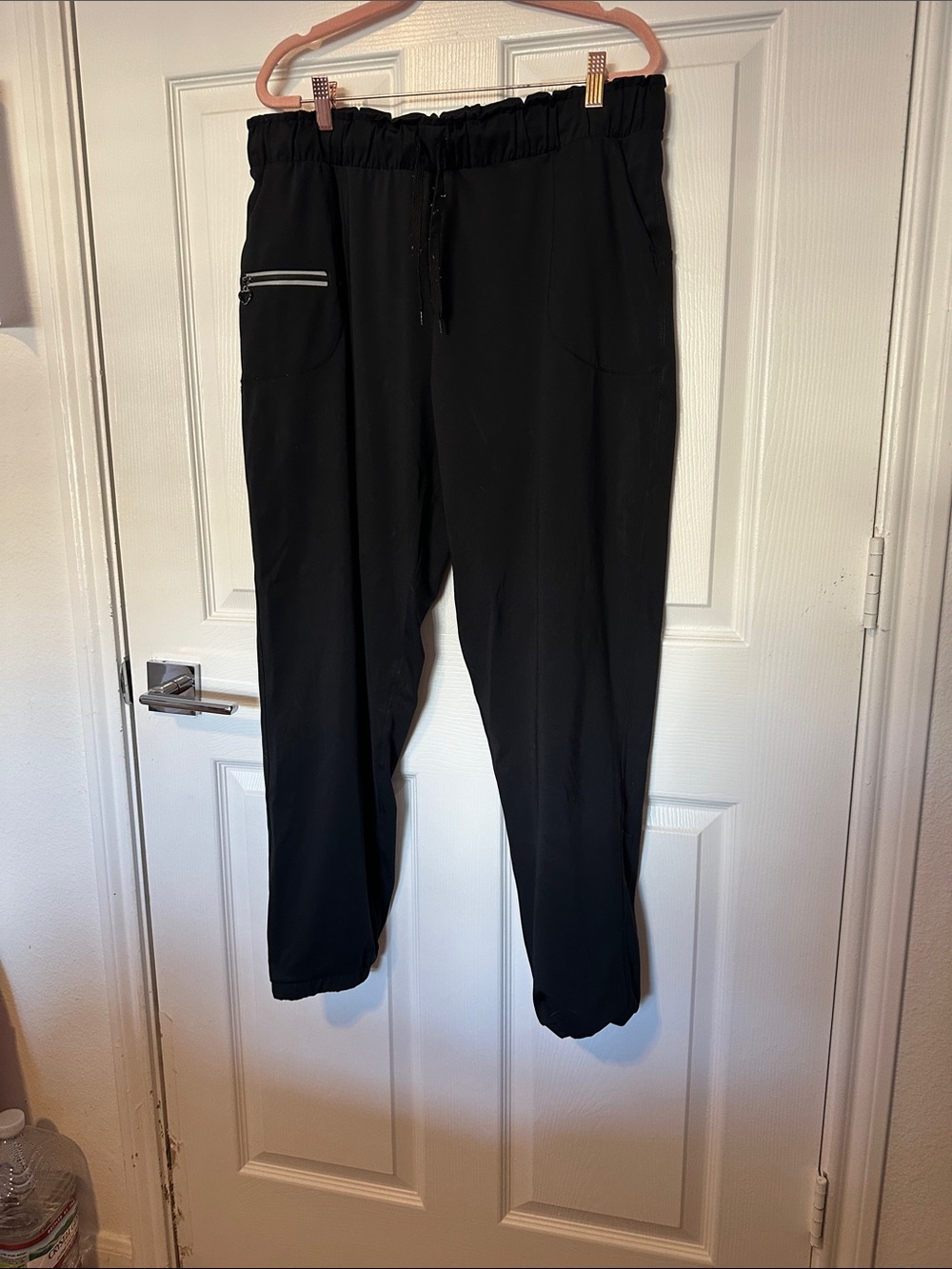 Women’s Black Elastic Waist Casual Pants